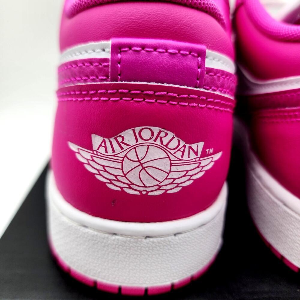 NIKE Air Jordan 1 Low USA (GS) Kids' 6.5Y Retro - Picture 11 of 13